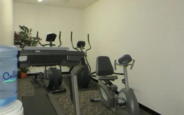 Ramada Richland Center