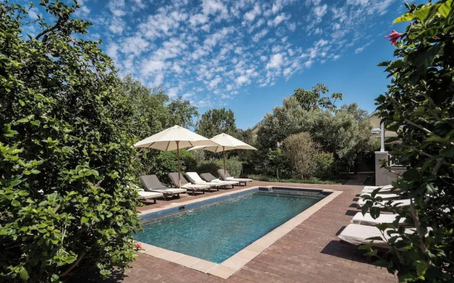 Plumwood Boutique Hotel