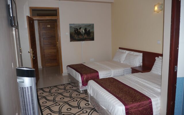 Rosaline Suites Hotel