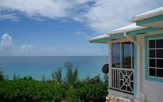 Island Oasis: Luxury Villa With Private Pool And Beach Access