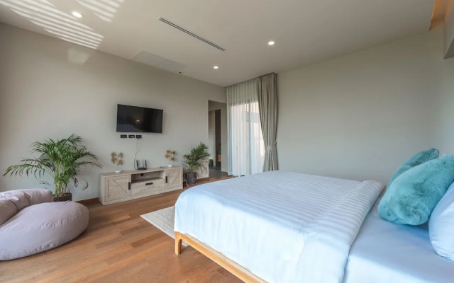 Modern 2-Level Pool Villa Long One A5