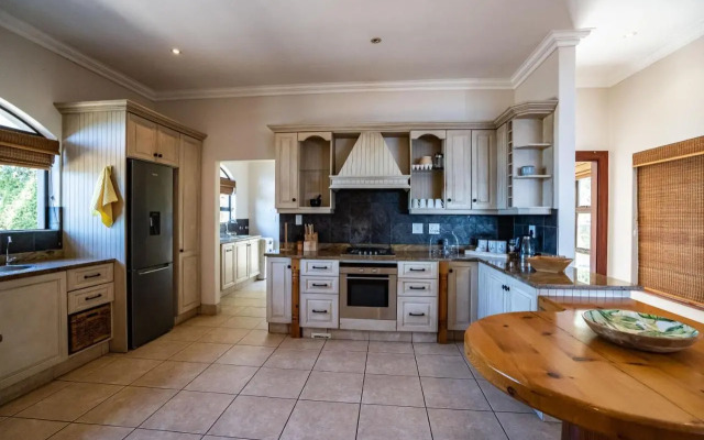 6 Bedroom Tuscan Styled Home in Umdloti Beach