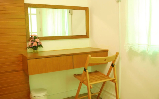 Baan Luang Harn Guesthouse