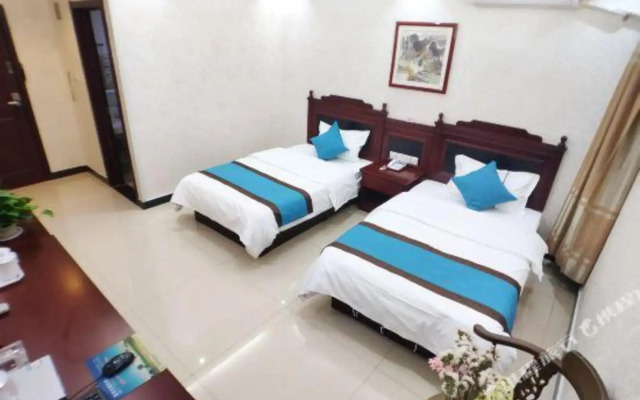 Jindu Business Hotel (Linyi Banchengzhen Government Store)
