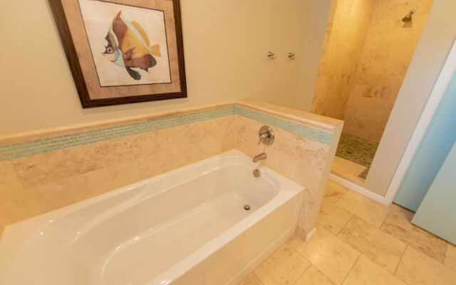 Harbor Side Apartment 5