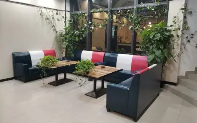 Danzhou walnut Lane Theme Hotel