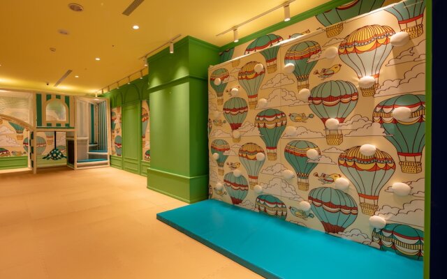 Roaders Plus Hotel Taipei Station