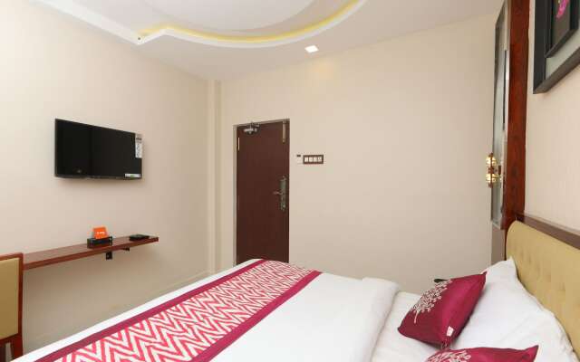 OYO 14759 Hotel President