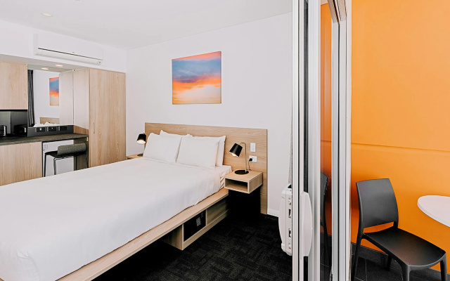 Tom's Court Hotel – Guest Rooms – Adelaide