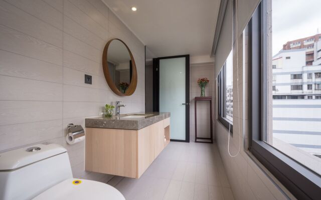 CHECK inn Taichung Wenxin Zhongqing
