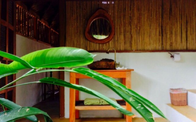 Cabañas Frente a la Playa IV