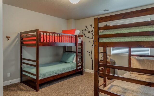 Red Canyon 3 Bedroom Apts