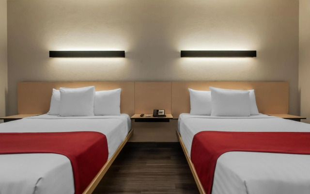 City Express by Marriott Celaya Galerias