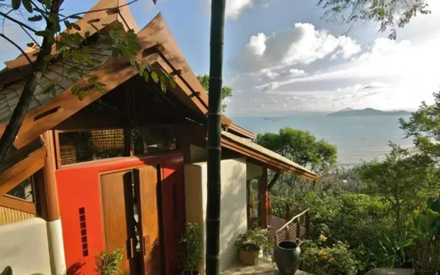 Villa Waterfall