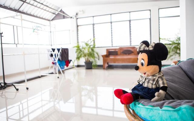 Cubic Bangkok Hostel