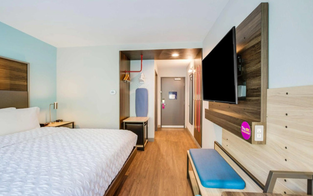 Tru by Hilton Saint Joseph