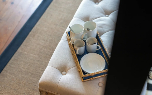 Bagutta Suites
