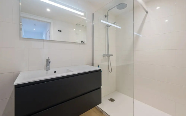 Apartment With sea View