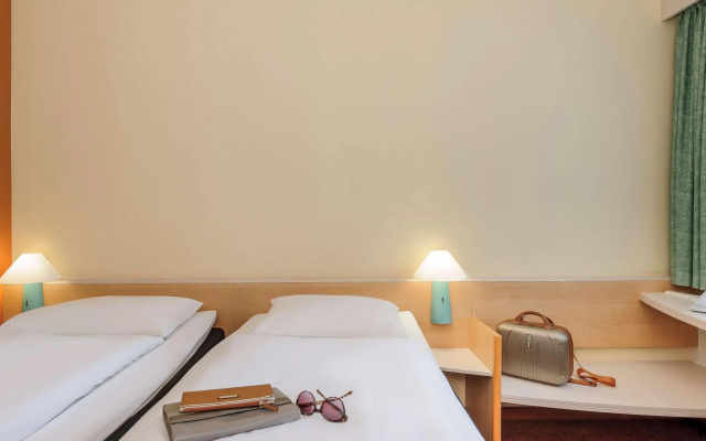 B&B HOTEL Wuppertal-City