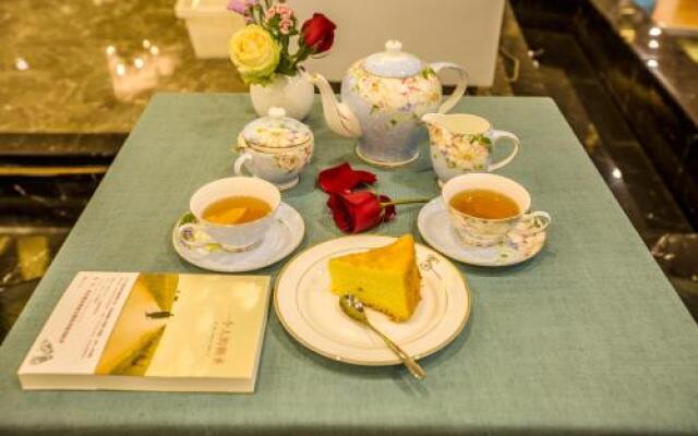 Dali Luzhoufan Seaview Hotel