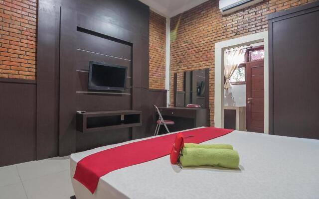 RedDoorz Plus near Cambridge City Square 2