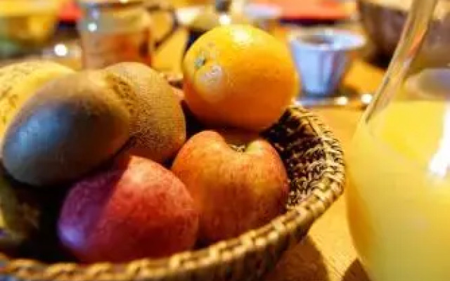 Yourte Roulotte et Gite de la Laïta