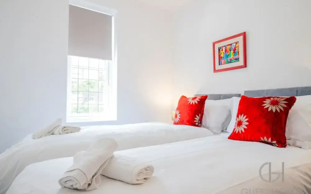 Host Stay Croydon Road Dwelling