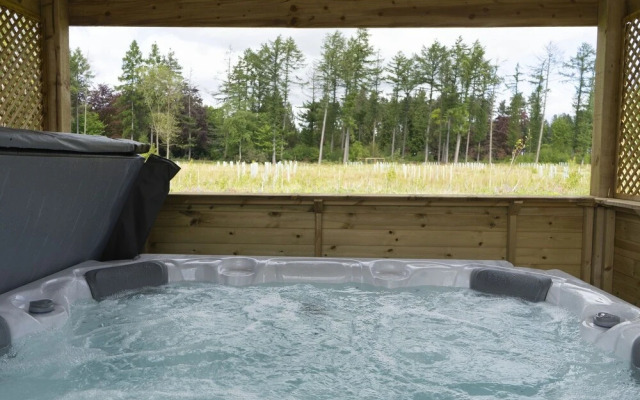 Hollicarrs - Lilypad Lodge