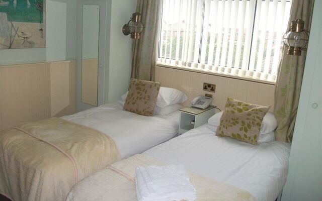 The New Staincliffe Hotel