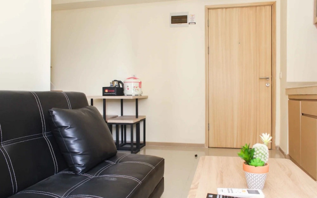 Comfort Living and Minimalist 2BR at Meikarta Apartment – Guest Rooms – Cibatu
