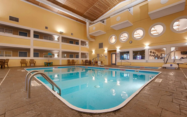 Best Western Lakewinds