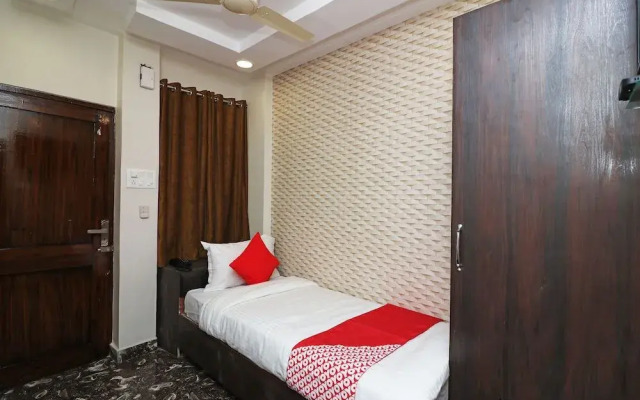 OYO 16919 Hotel Prerna