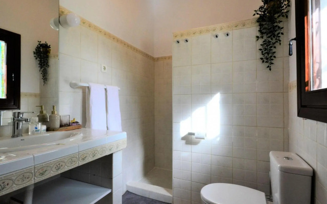 Villa in Cártama with Sea-views, Private pool and Garden