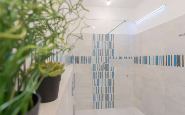 Dream Lake Apartments