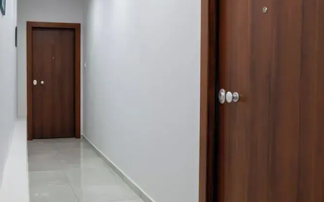 Pagrati Studio New Chic and Central