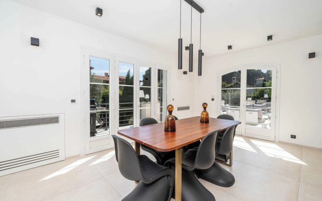 Sumptuous Villa - AC- 6br- 12p- Cannes