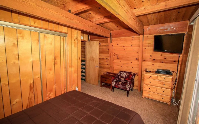 Cozy Pine Retreat #1499