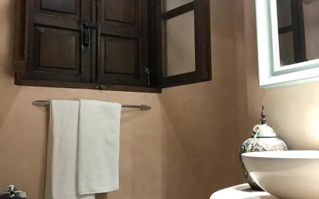 Saint Artemios Hotel and Oriental Suites