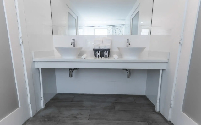 Seaside All Suites Hotel