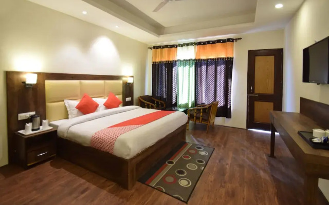 OYO 11643 Hotel Sunrise Villa