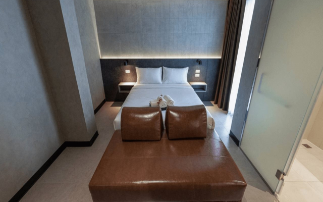 Ex2 Hotel