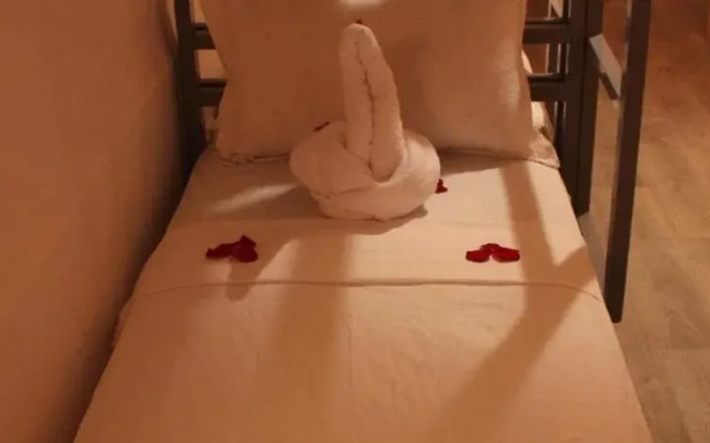 Corner Hostel Marrakech - Adults Only