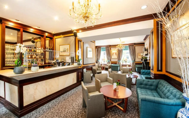 Gem Langham Court Hotel