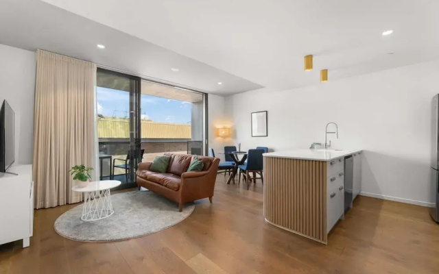 Experience Elegance in This Chic 1-bed Unit