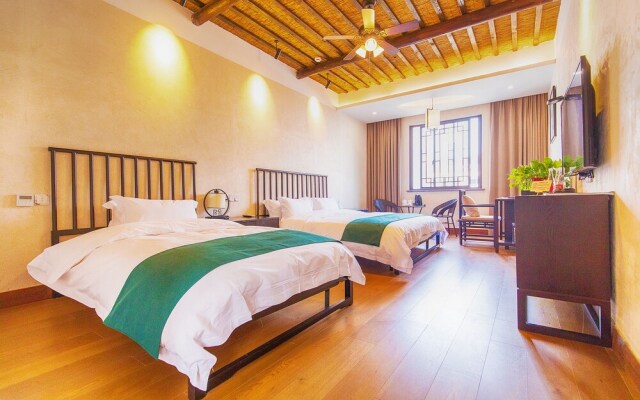 Wuzhen Ziye Musu Inn