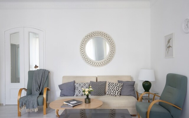 City Of Rivers Kutuzova 2 rooms