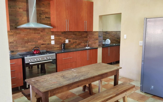 Hornbills Rest Country Home