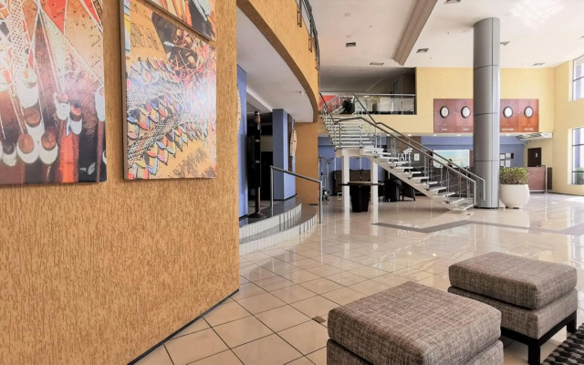 Iate Plaza Hotel