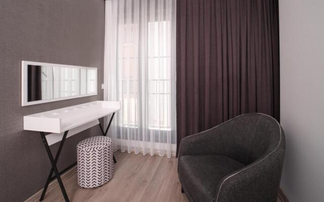 Etiz Hotels & Residences