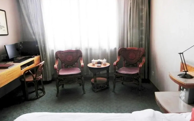 Zhangqiu Haitai Hotel